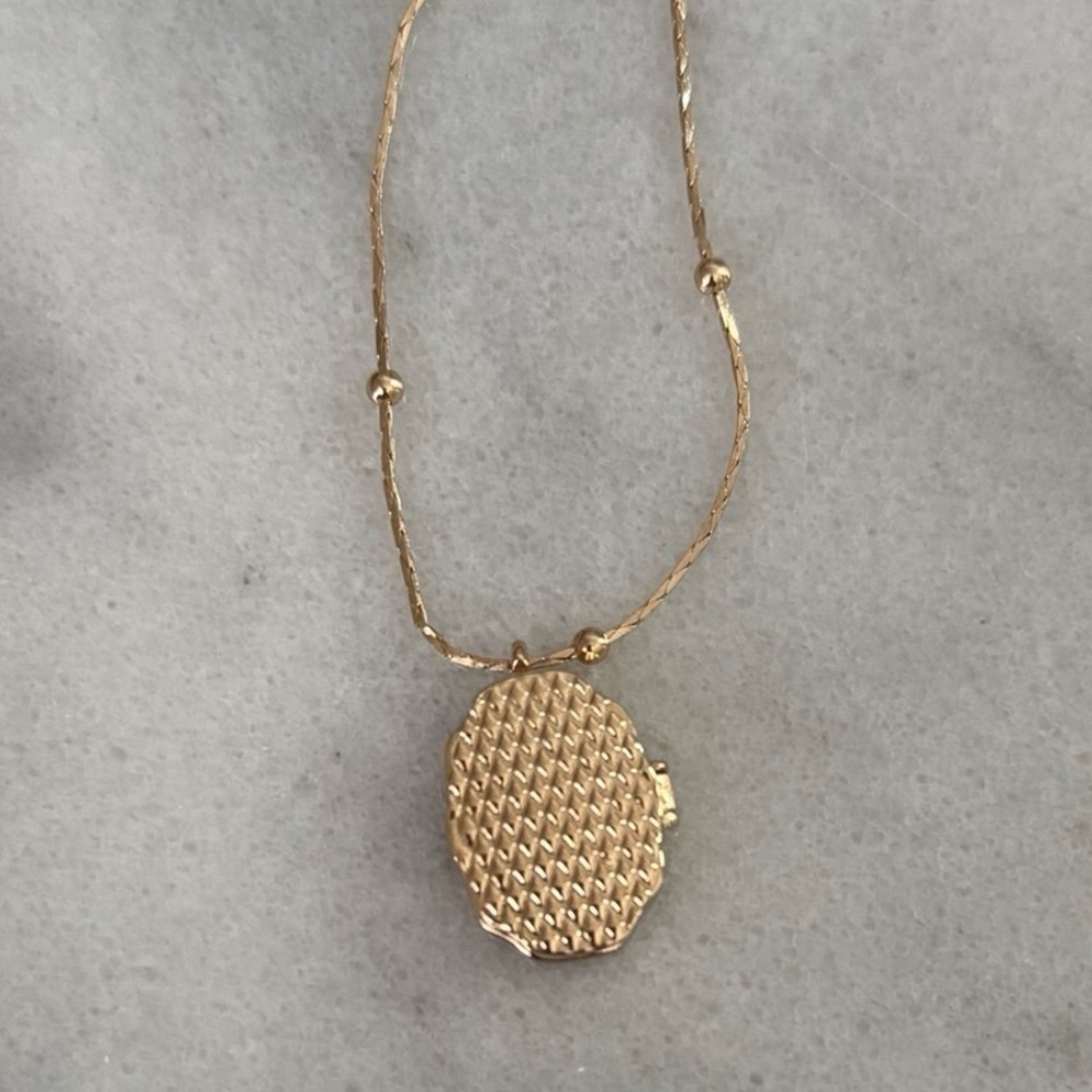 Gold Butterfly Crystal Locket Charm Picture Pendant Necklace 

Brand New - Picture 6 of 6